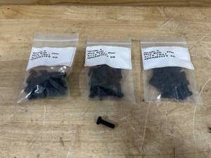 Lot of 60- Grade 5 Hex Bolts- Zinc 516 18x1