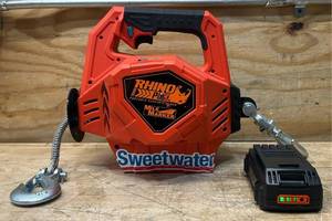 Mile Marker Rhino Pull 1000 24 Volt DC Portable Winch, 1,000-Lb. Capacity, 39ft. Synthetic Rope, Model# 71-1000 #112397 Msrp $629.00 read description