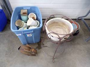 Garden pots and Dcor