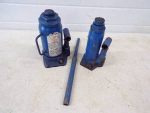 10 Ton Hydraulic Jack and smaller jack