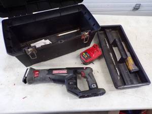 Craftsman Reciprocating Saw Cordless with Battery and Toolbox