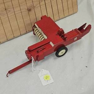 116 1967 IH Baler