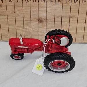 116 Farmall 230