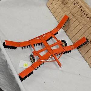 16 Allis Chalmers Tandem Disk