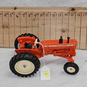 116 Allis Chalmers D-19