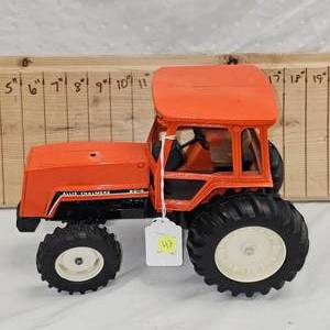 116 Allis Chalmers 8010