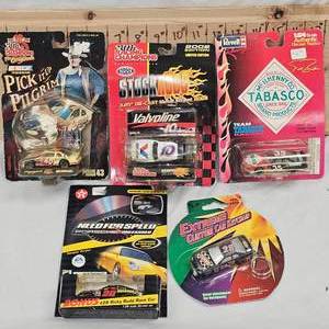 Hot Wheels Nascar Lot