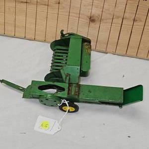 116 John Deere Baler