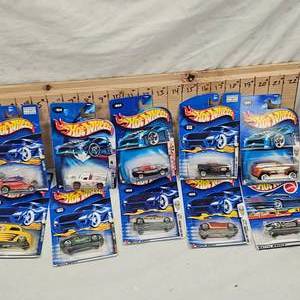 Lot of 10 Hot Wheel Cars