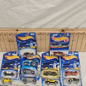 Lot of 10 Hot Wheel Cars