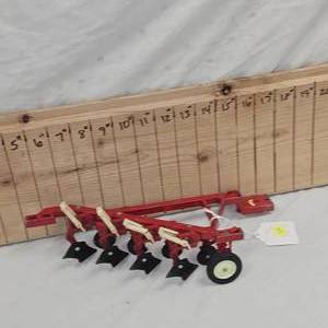 116 International 4 Bottom Plow