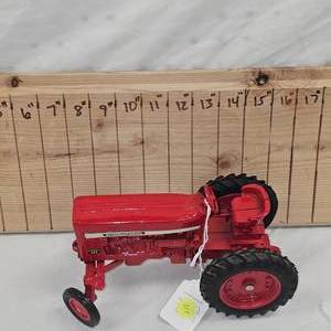 116 International 544 Tractor