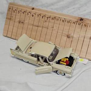 18 1958 Plymouth Fury