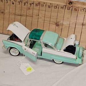 118 1955 Ford Crown Victoria