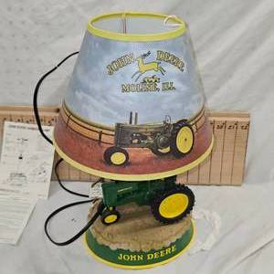 John Deere Tractor Lamp-works