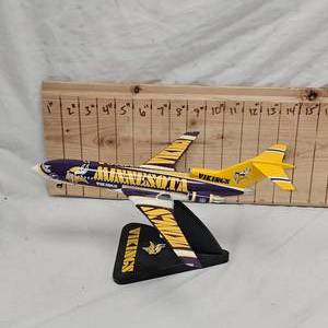 MN Viking Jet wStand