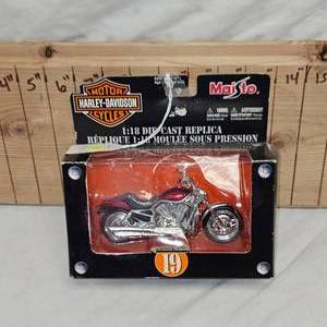 118th Harley Davidson Pression Motorcycle