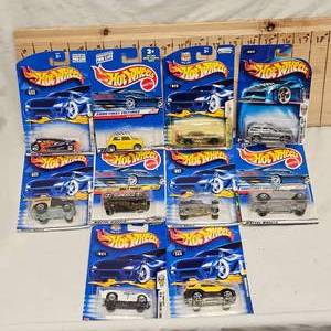 Lot of 10 Hot Wheel Cars