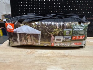 Ozark Trail 7 Person 2-in-1 Screenhouse Connectent