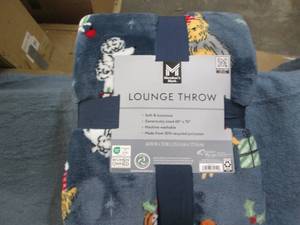 Lounge throw...