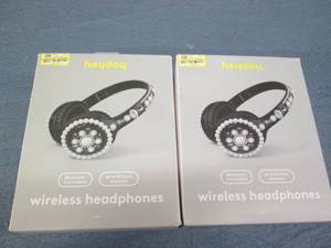 2 Wireless headphones...