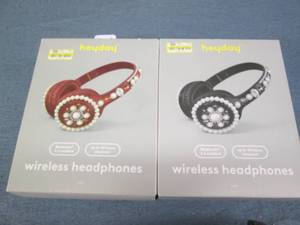 2 Wireless headphones...