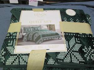 Lenox Full Queen quilt set...