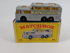 Matchbox Greyhound Coach No. 66 - Lesney - Made in England