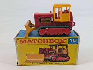 Matchbox NP16 Case Tractor - 1969 Lesney, Made in England (Original Box)