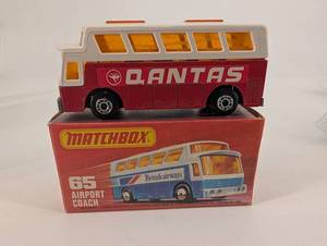 Matchbox 65 Airport Coach Qantas Superfast - Made in England 1977