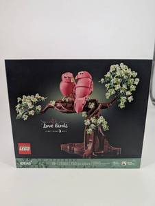 LEGO IDEAS 21365 Love Birds - 750 Pcs