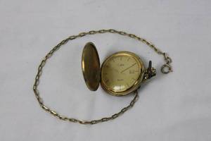 Colibri Quartz Pocket Watch - Hunter-case, Gold Tone with Chain