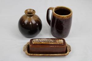 Brown Glaze Stoneware 3-Piece Set Bulb Vase, Tall Mug & Lidded Butter Dish