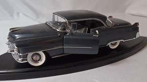1954 Cadillac Coupe de Ville - Limited Edition - Danbury Mint  - In Box - Lot 37