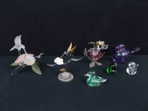 Lot of Vintage Glass Hummingbird etc. Figurines