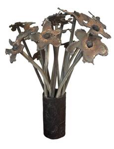 LL - Metal Flower Arrangement Sculpture