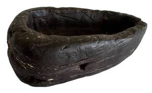 K - Prehistoric Inuit Oil Lamp, Soapstone Qulliq