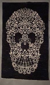 LLS - Rug - Floral Skull Pattern, 38 x 63 in, Black & Ivory