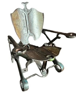 O - Cindy Wynn Arm Tool Chair