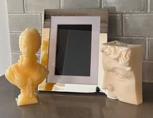 K - Pottery Barn Frame 5x7 Opening with 2 Decorative Candles