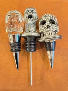 K6 -(3) Skull Wine Bottle Stopper Set