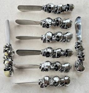 K - Boston Warehouse Skull-Handled Spreaders 8-Pack Stainless Steel