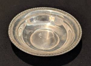 KN - Vintage Sterling Silver Beaded Edge Bowl