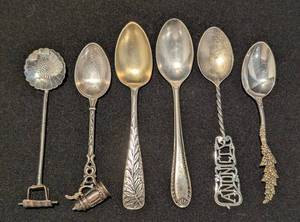 KN - Six Vintage Sterling Silver Souvenir Spoons