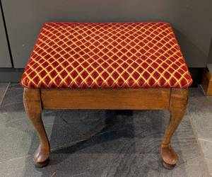 LR - Vintage Footstool, Red Diamond Upholstery