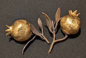 K - Michael Aram Pomegranate Salt & Pepper Shakers (2-Piece Set)