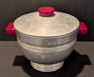 LR - Vintage Aluminum Ice Bucket with Magenta Handles & Lid Knob
