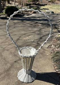 BY - Vintage White 40-Inch Wicker Basket Planter with Loop Handle