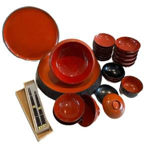 LR - Vintage Asian Lacquerware Set