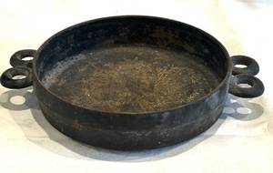 K - Vintage Cast Iron Pan  - Four Loop Handles